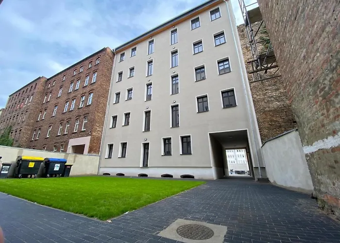 Atlas * Halle (Saale)